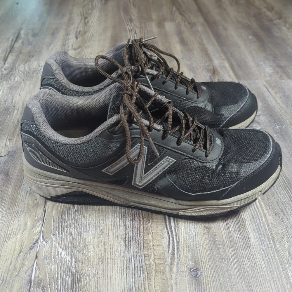New Balance 1540v3 Running Sneakers Men's Size 12 D Gray Low Top Comfort Shoes